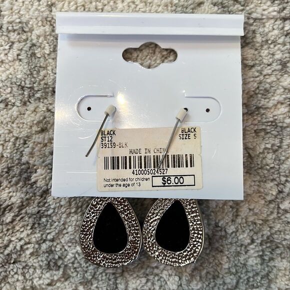 🌻Dangle Earrings🌻   - Picture 2 of 2